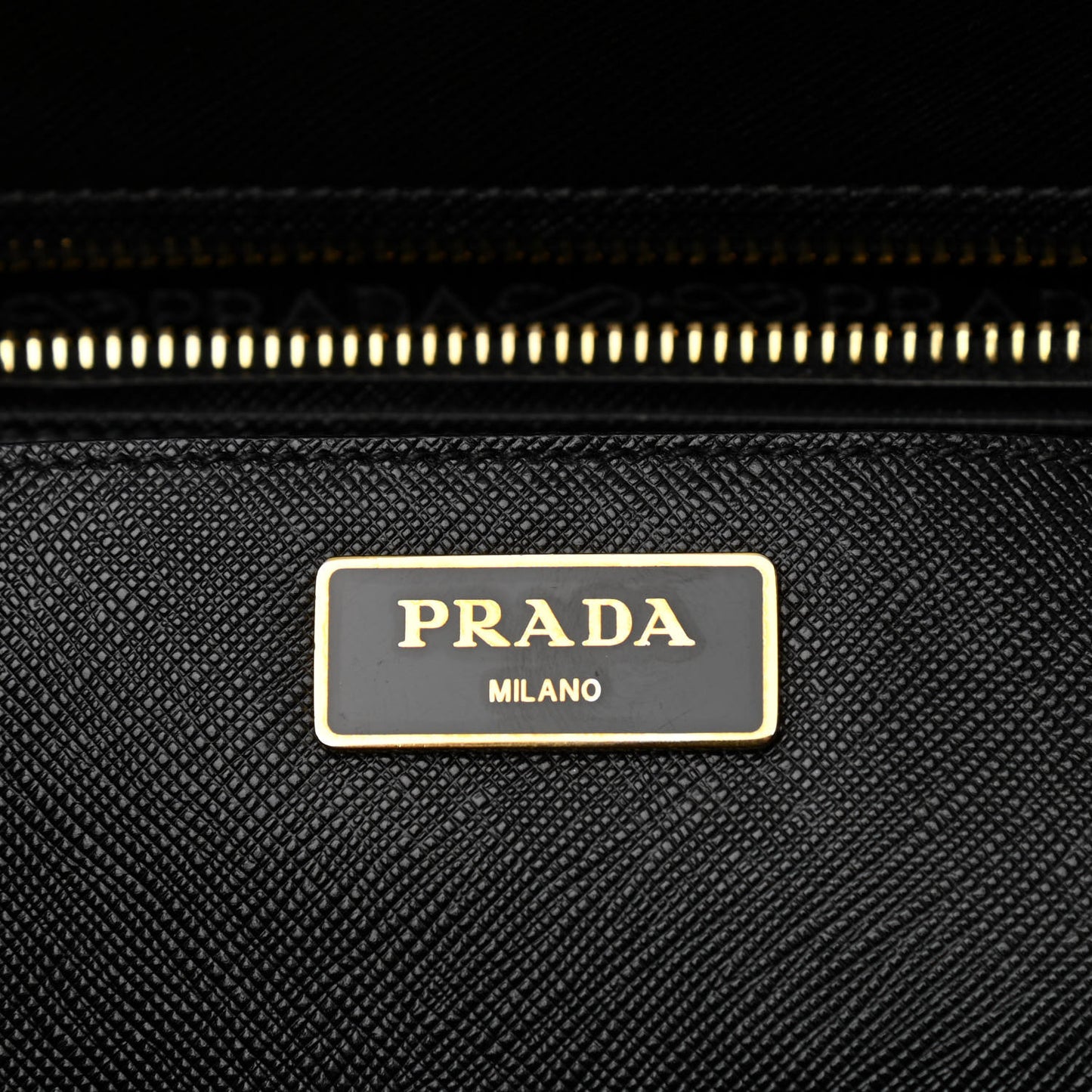 Saffiano Large Galleria Double Zip Tote Black