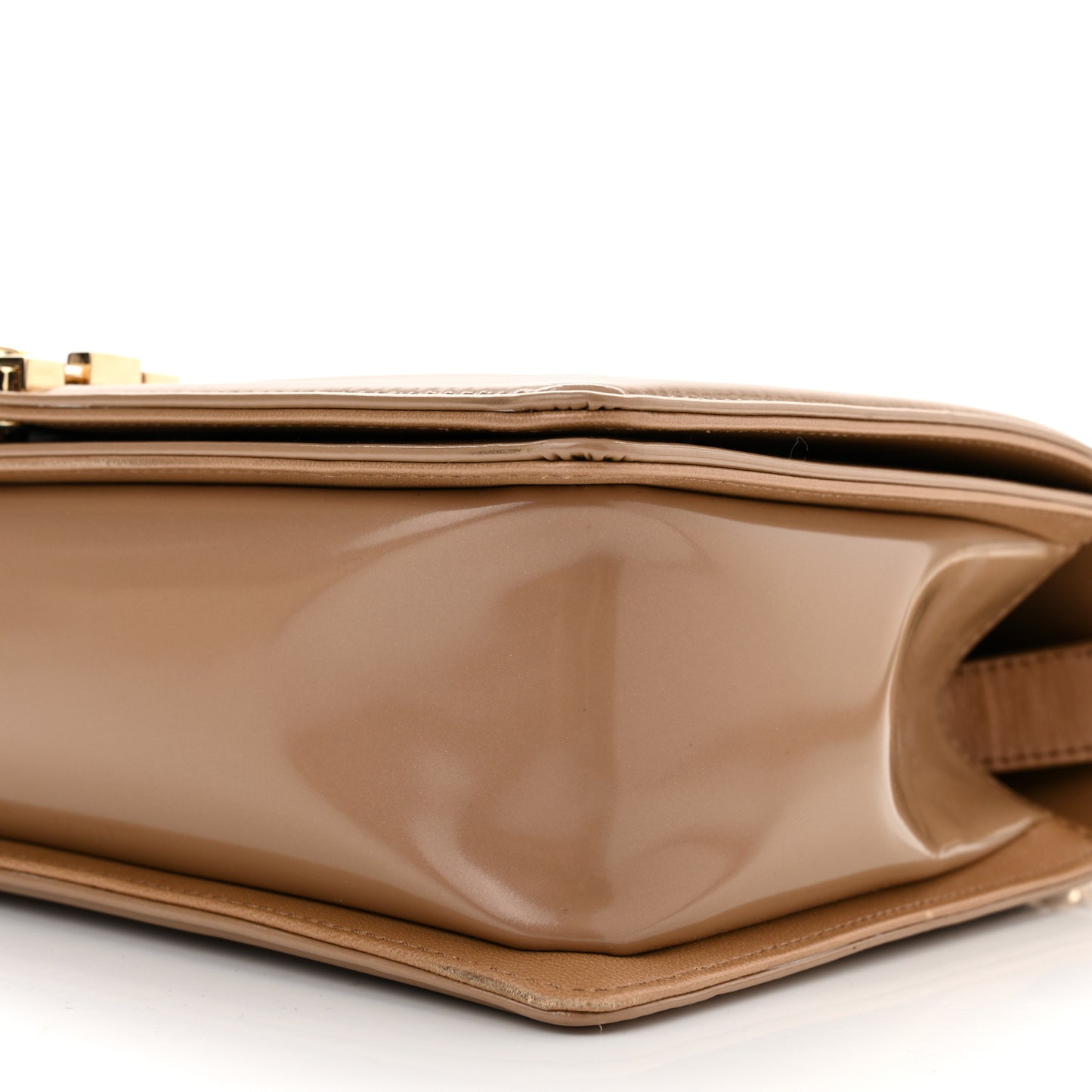 Iridescent Patent Calfskin New Medium Boy Flap Beige