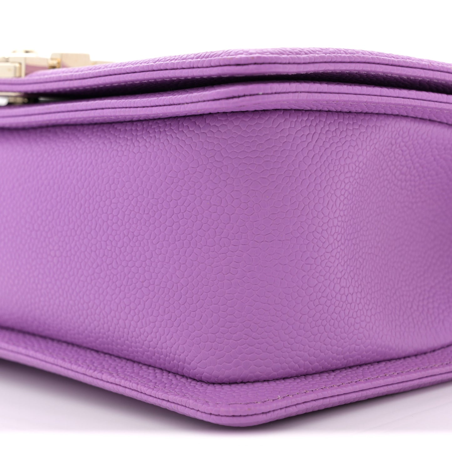 Caviar Quilted Medium Boy Flap Purple