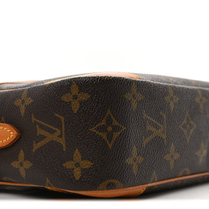 Louis Vuitton Monogram Trocadero 27 8 of 9
