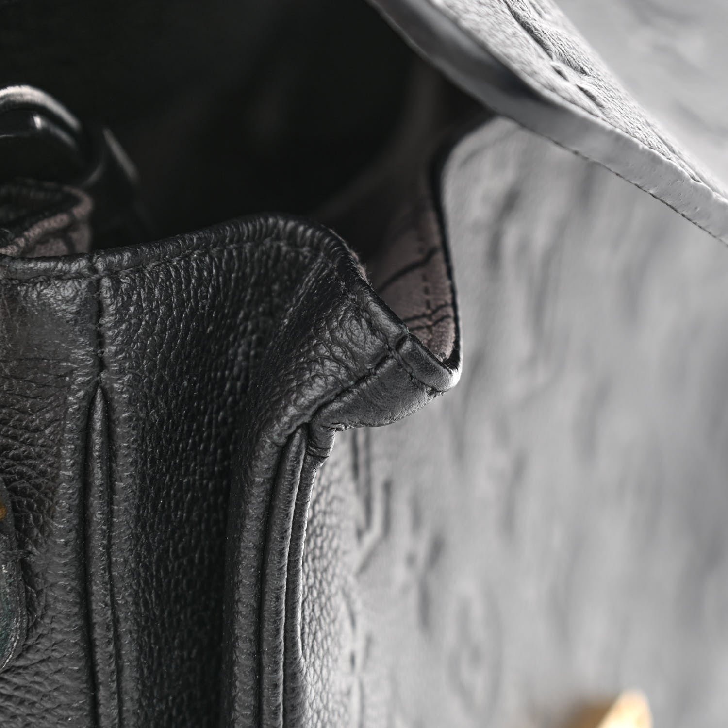 Louis Vuitton Empreinte Pochette Metis Black 13 of 13