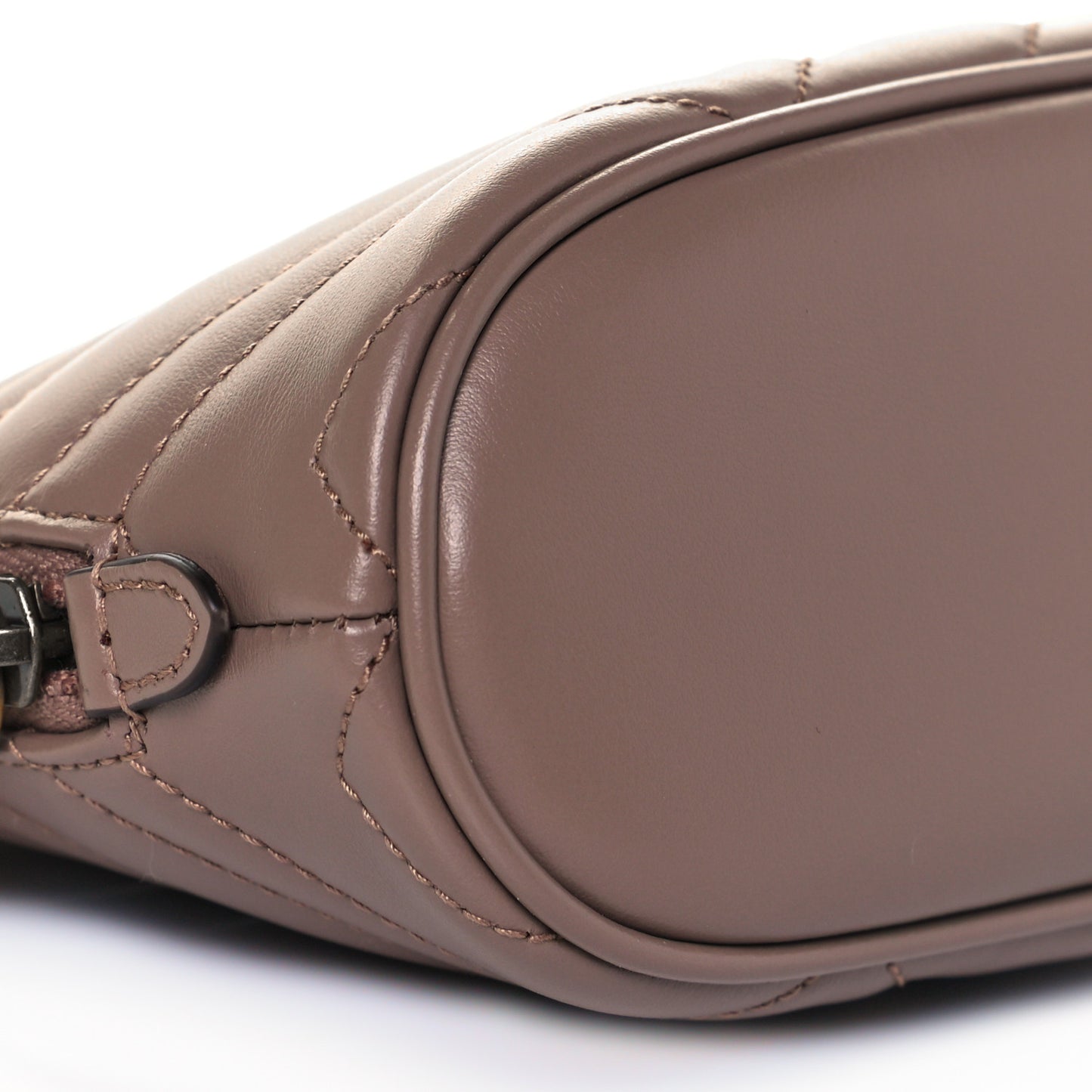 Calfskin Matelasse Large GG Marmont Pouch Cosmetic Case Porcelain Rose