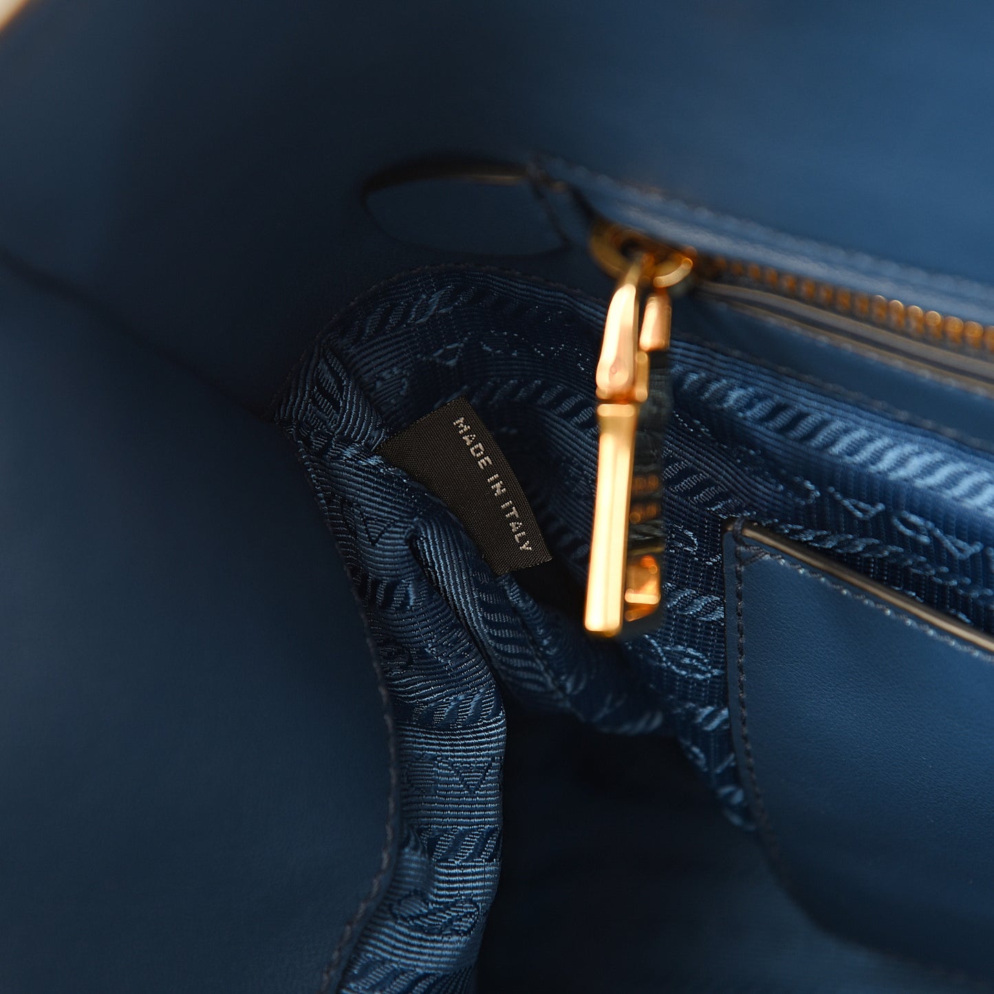 Glace Calf Shopping Tote Bluette
