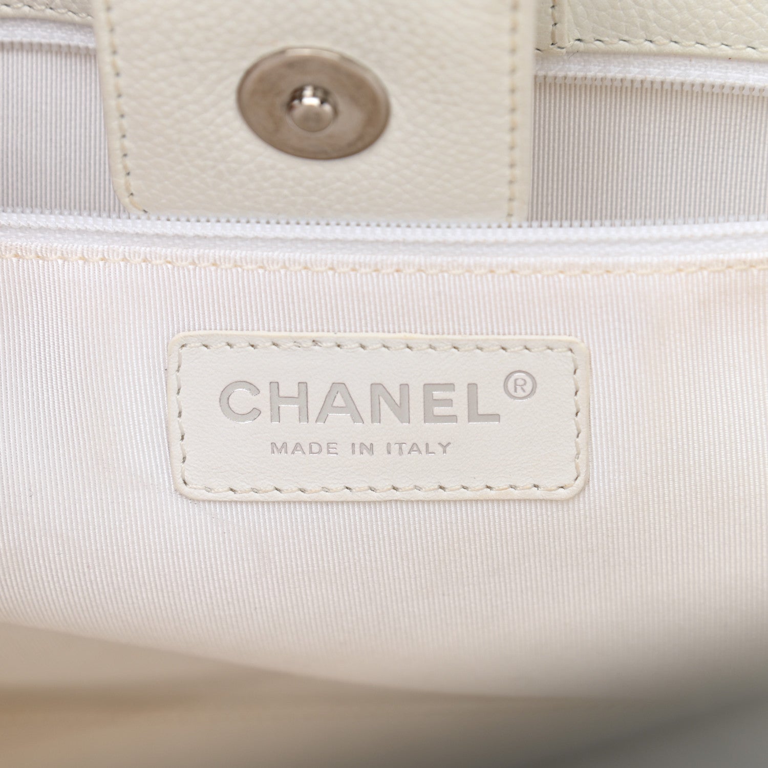 Chanel Calfskin Cerf Executive Shopper Tote White 8 of 18