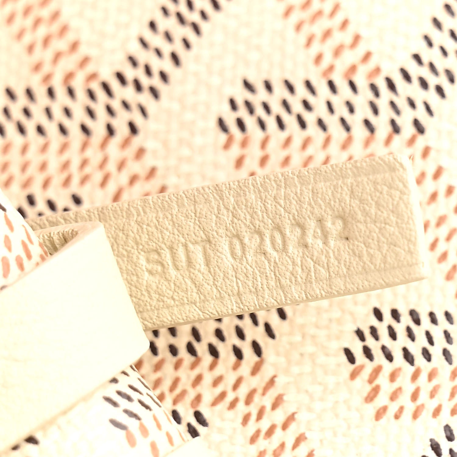 Goyard Goyardine Embroidered Seahorse Reversible Anjou PM Sand 11 of 17