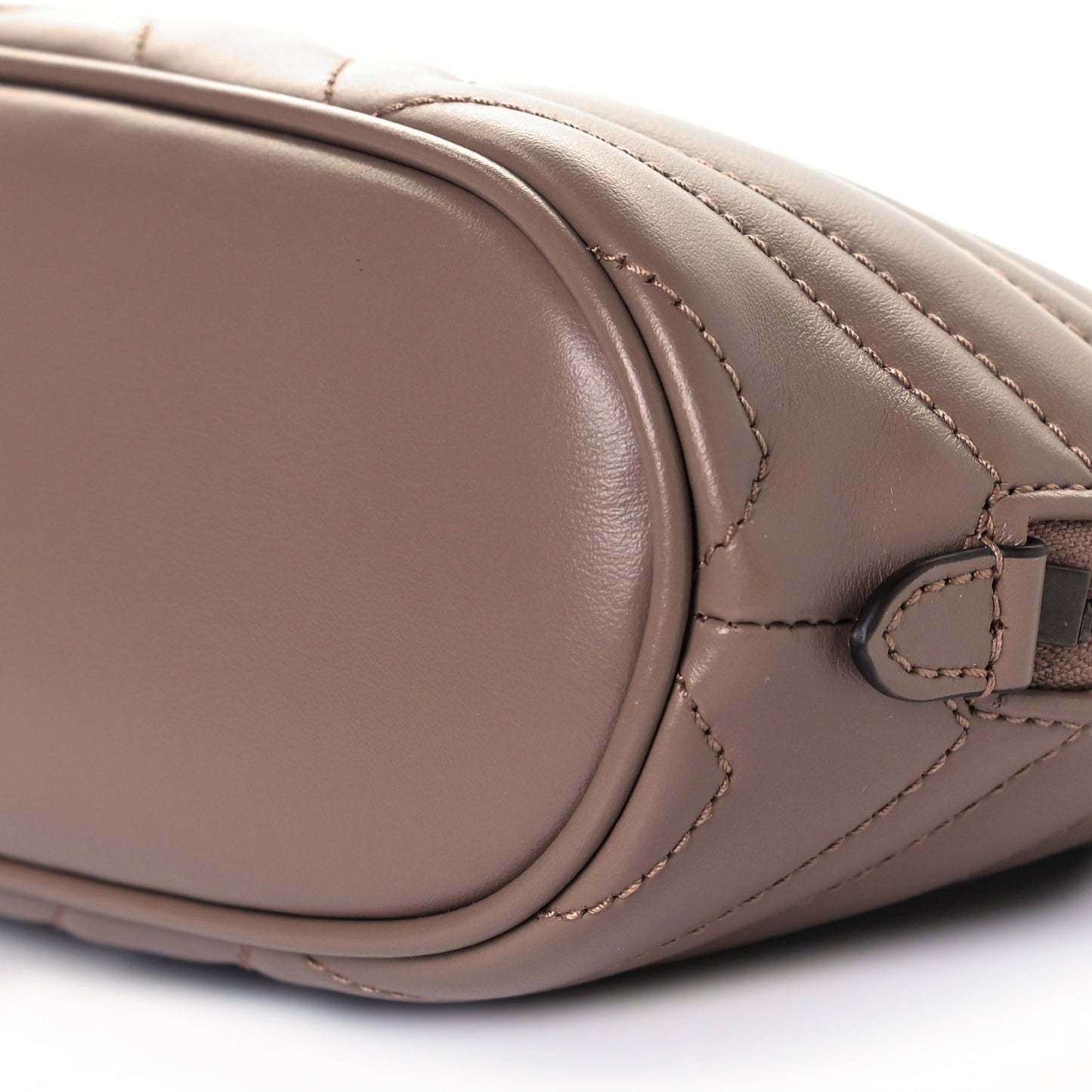 Calfskin Matelasse Large GG Marmont Pouch Cosmetic Case Porcelain Rose