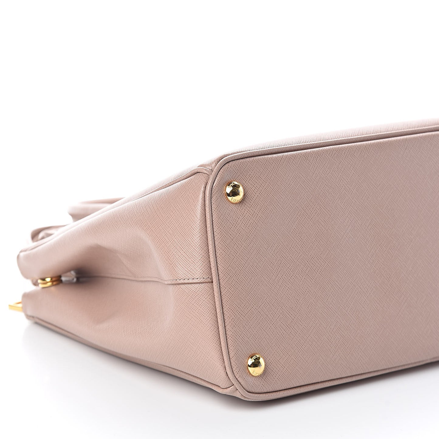 Saffiano Medium Galleria Double Zip Tote Cammeo
