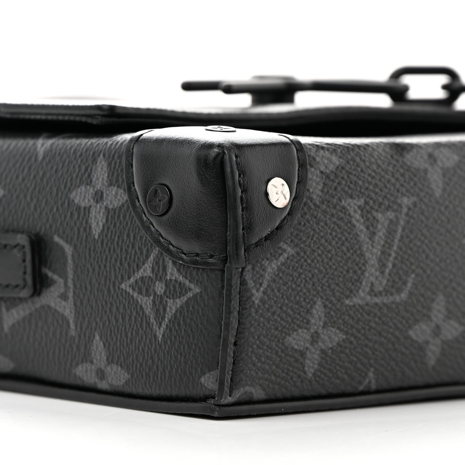 Louis Vuitton Monogram Eclipse Steamer Wearable Wallet 8 of 15
