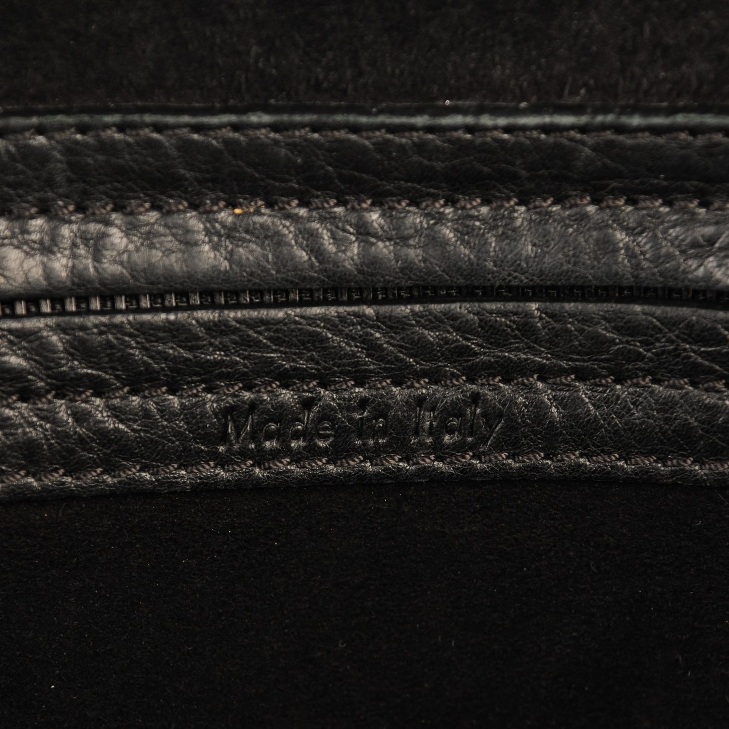 Supple Calfskin Medium Phantom Luggage Black