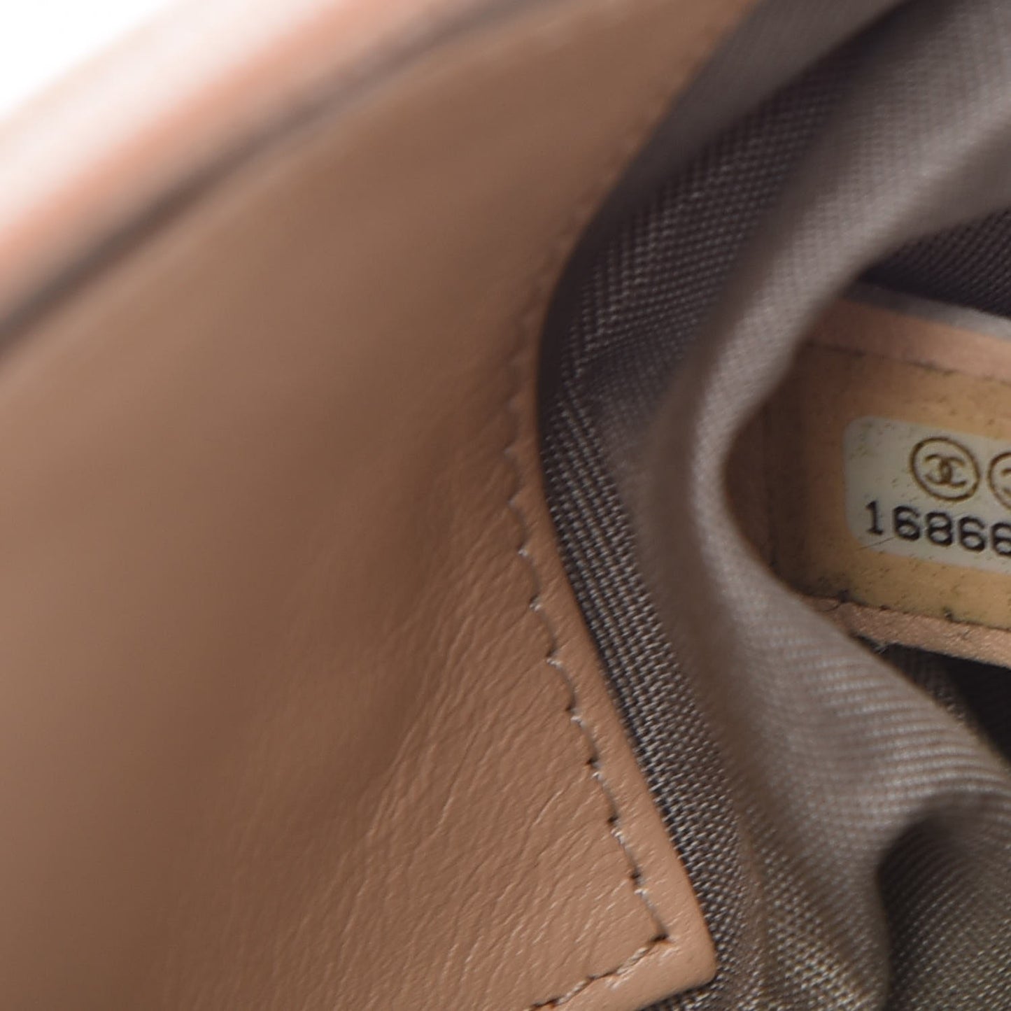 Caviar Half Moon Wallet On Chain Light Beige