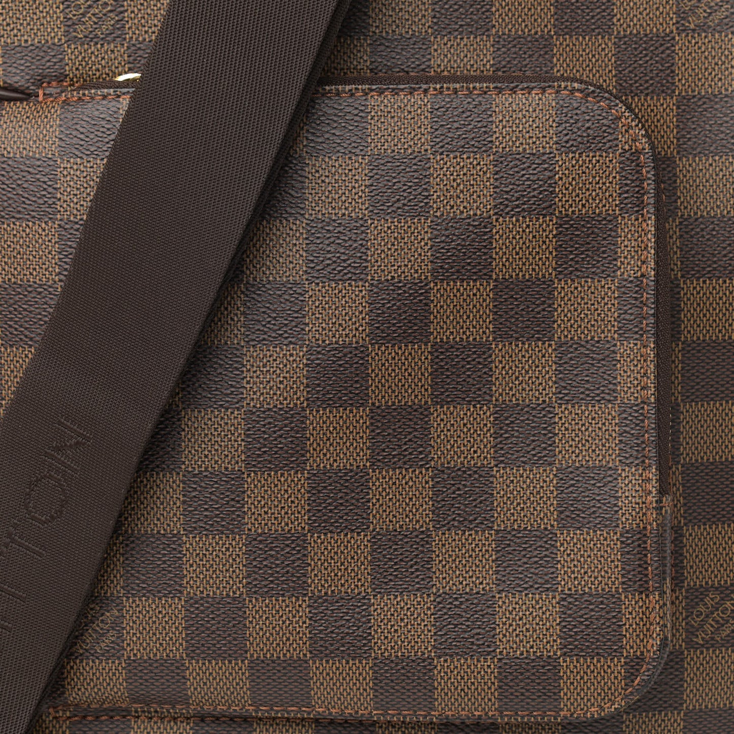 Damier Ebene Olav MM Messenger Bag