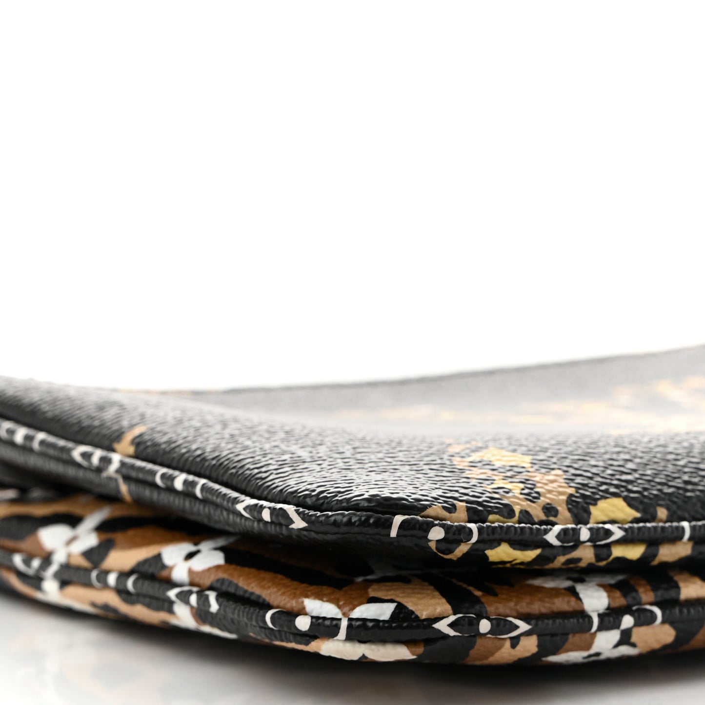 Monogram Giant Jungle Pochette Double Zip Black