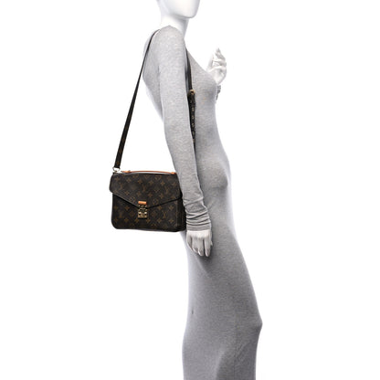 Louis Vuitton Monogram Pochette Metis 2 of 11