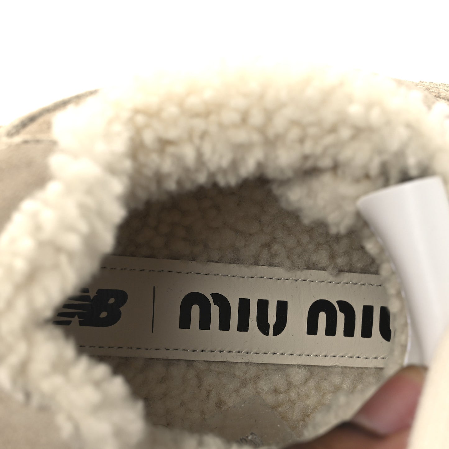 X NEW BALANCE Suede Shearling 530 SL Sneakers 36 Bleached Ecru