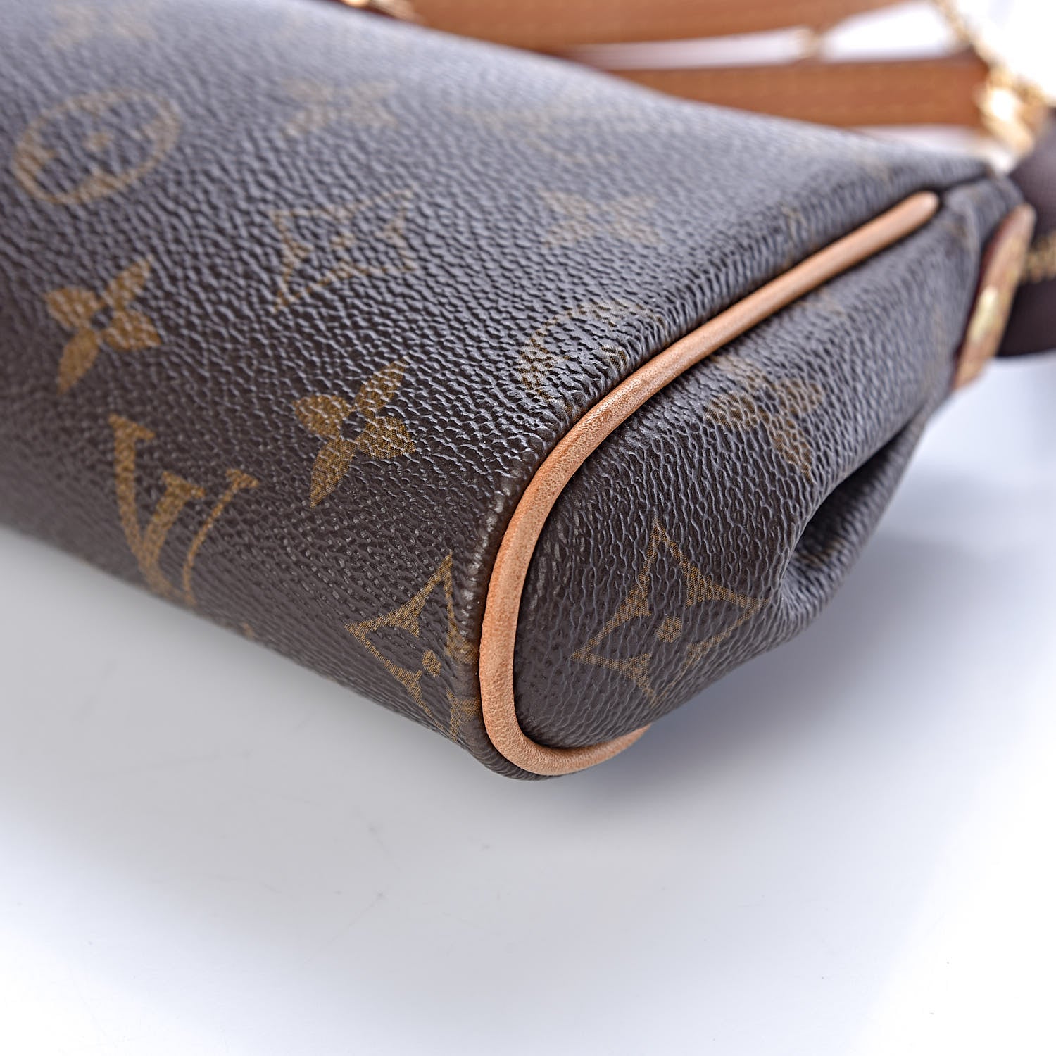Louis Vuitton Monogram Eva Clutch 9 of 10