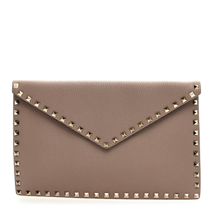 Valentino Garavani Pebbled Calfskin Large Rockstud Envelope Clutch Poudre 1 of 6