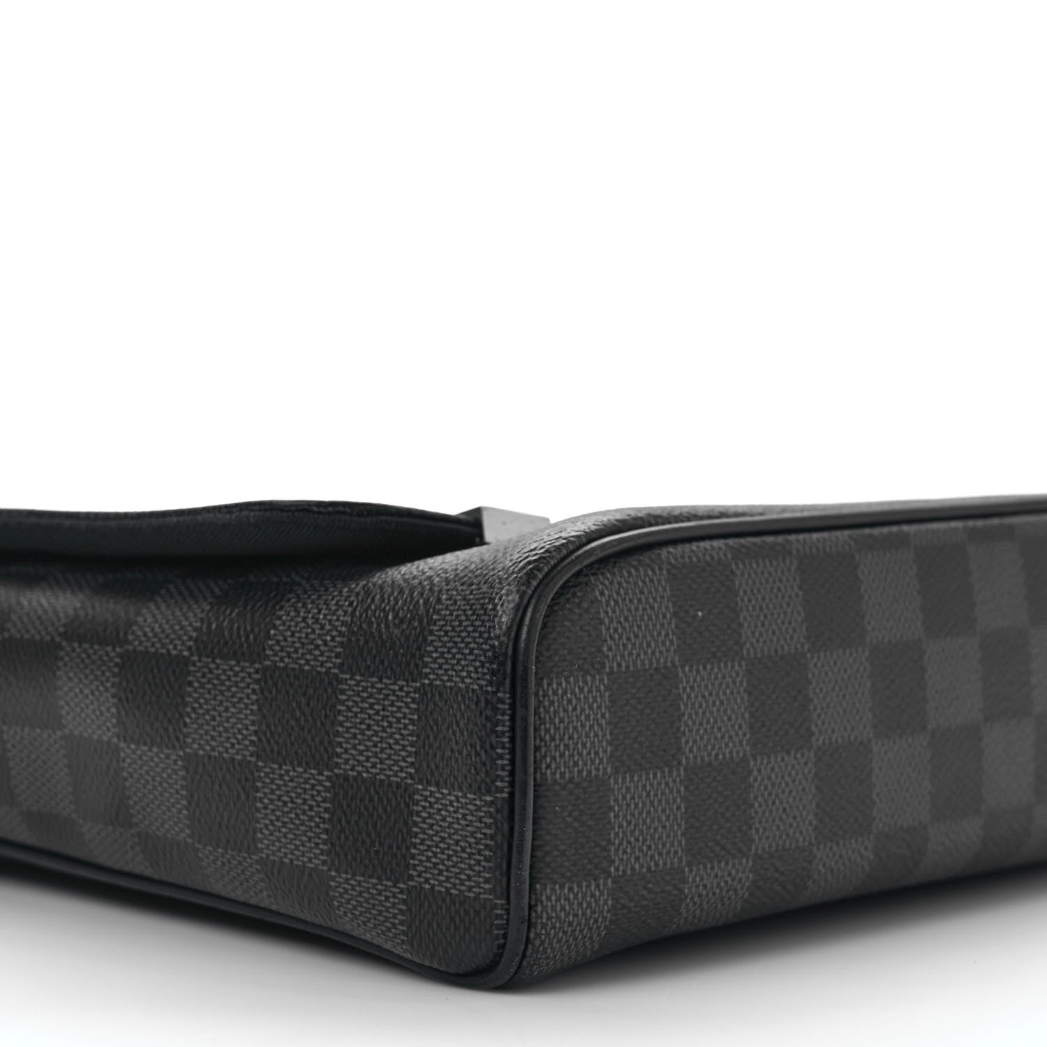 Louis Vuitton Damier Graphite District PM 7 of 10