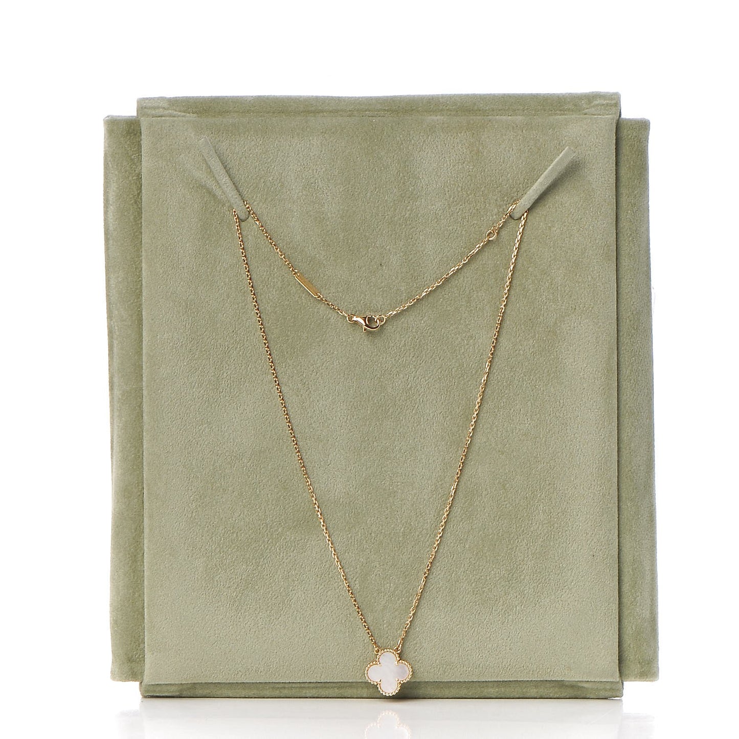 18K Yellow Gold Mother of Pearl Vintage Alhambra Pendant Necklace