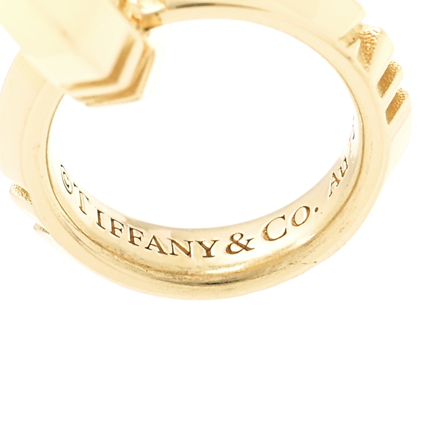 18K Yellow Gold Interlocking Atlas Open Pendant Necklace