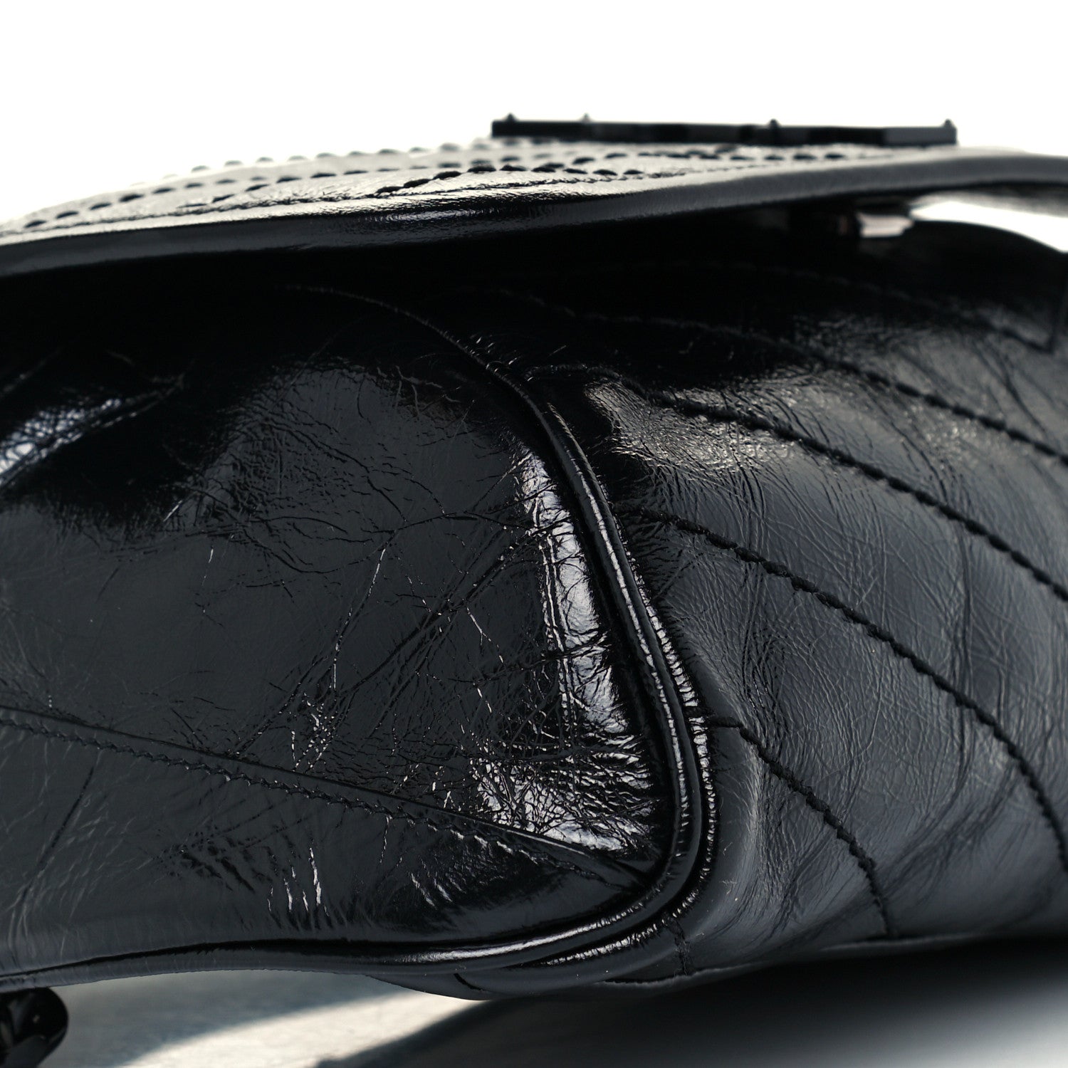 Saint Laurent Crinkled Calfskin Matelasse Monogram Niki Body Bag Black 11 of 12