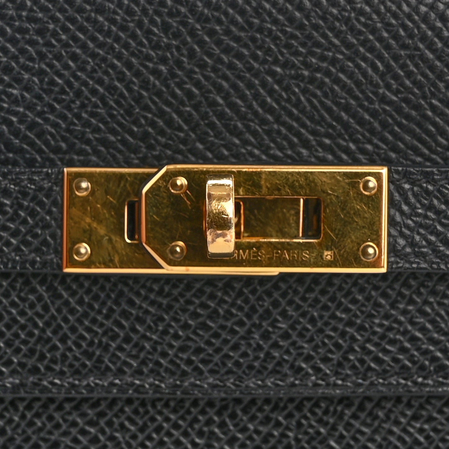 Epsom Kelly Longue Wallet Black