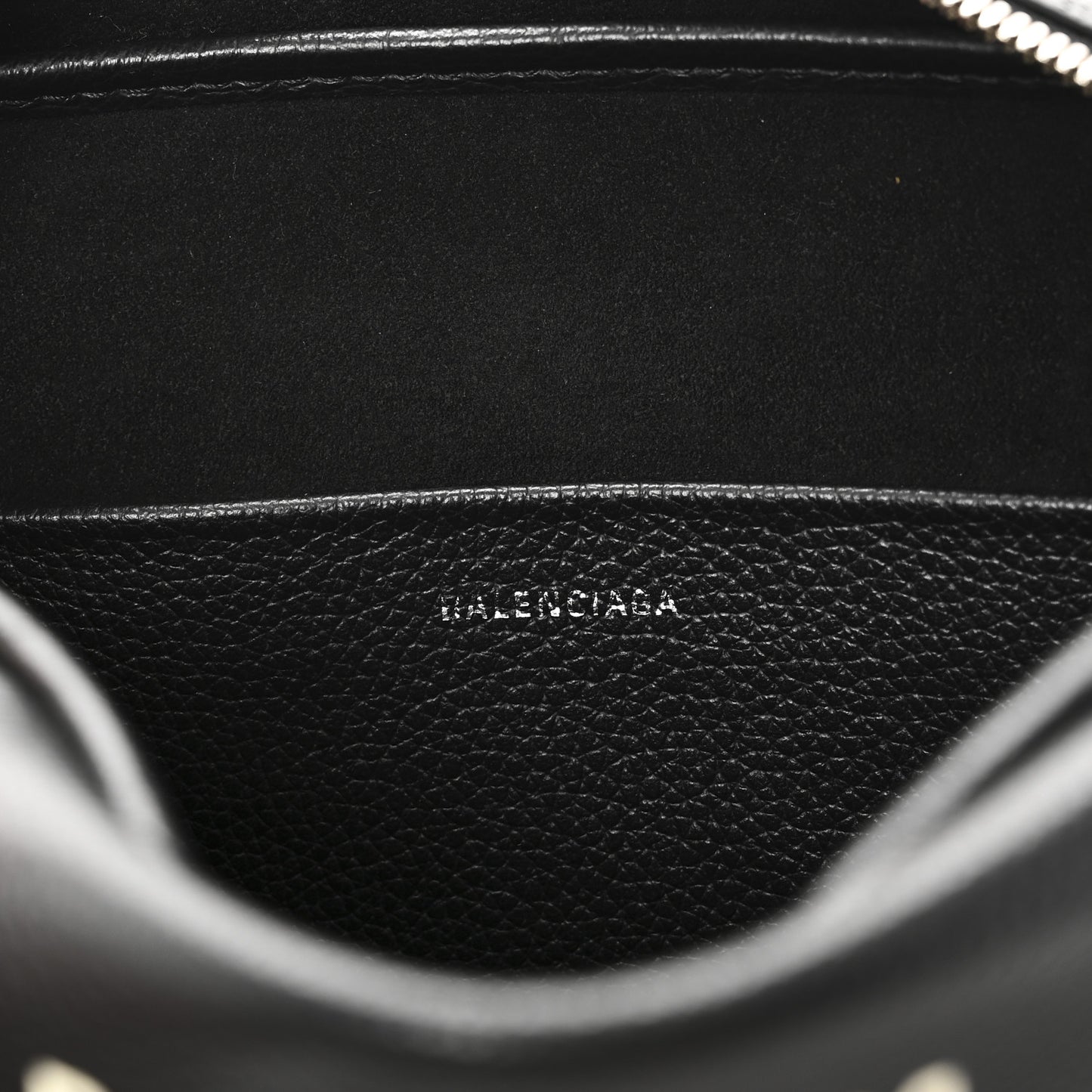 Calfskin Logo M Everyday Camera Bag Black