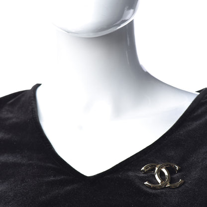 Chanel CC Brooch Gold 2 of 4