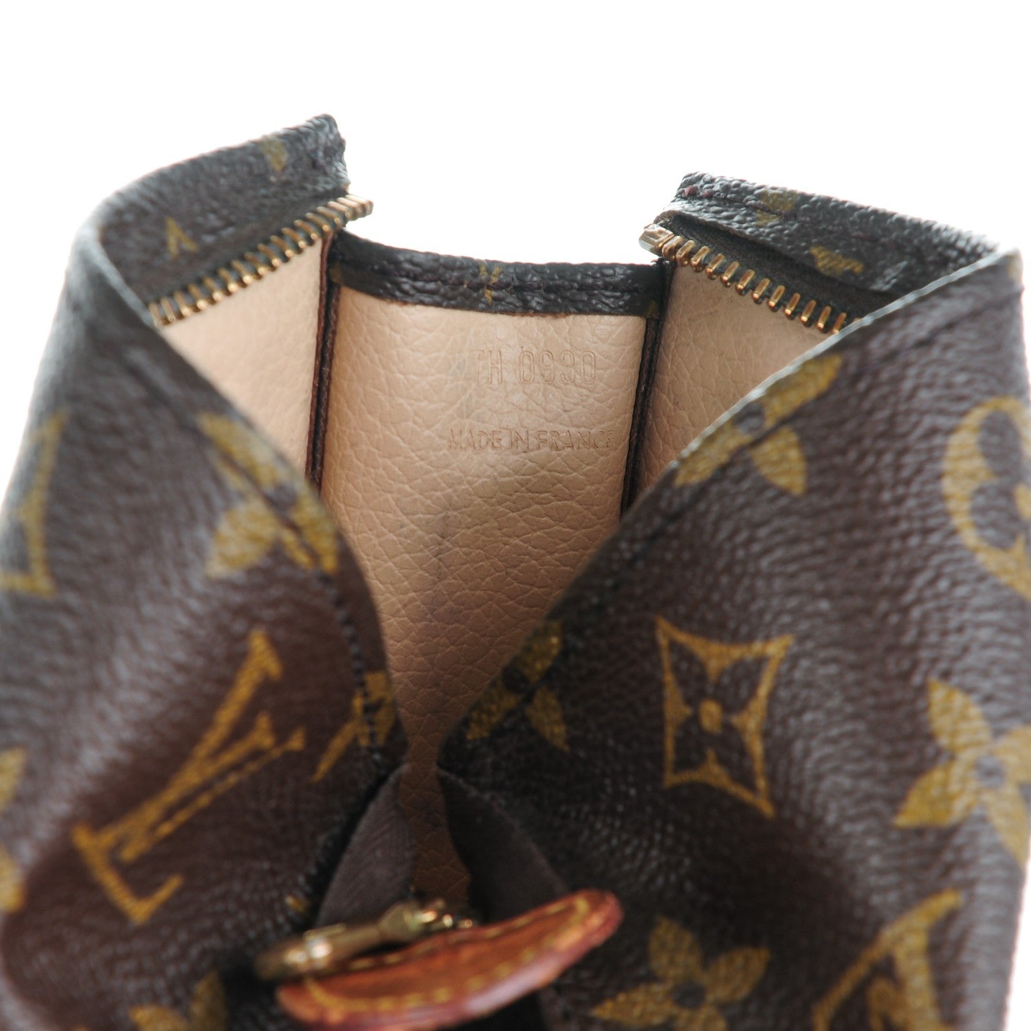 Louis Vuitton Monogram Toiletry Pouch 15 8 of 8
