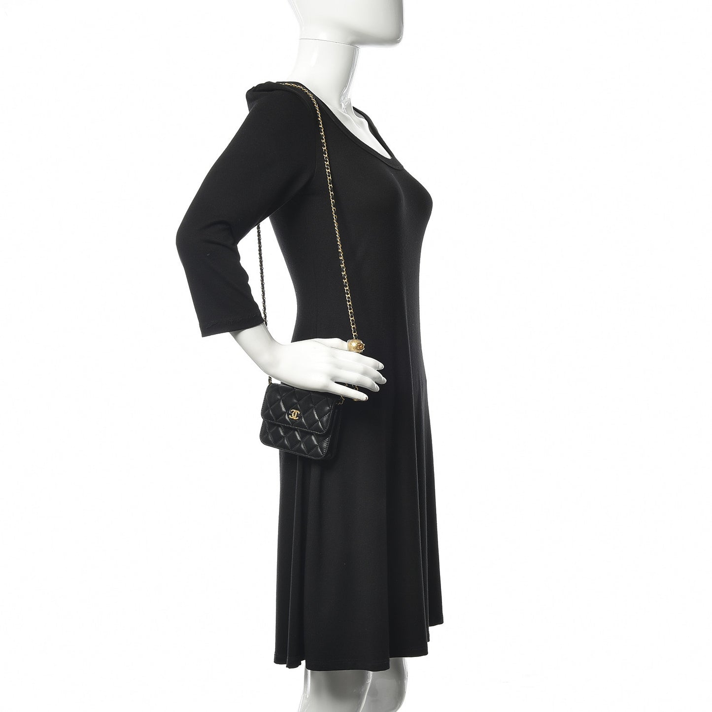 Lambskin Quilted Pearl Crush Clutch With Chain Black