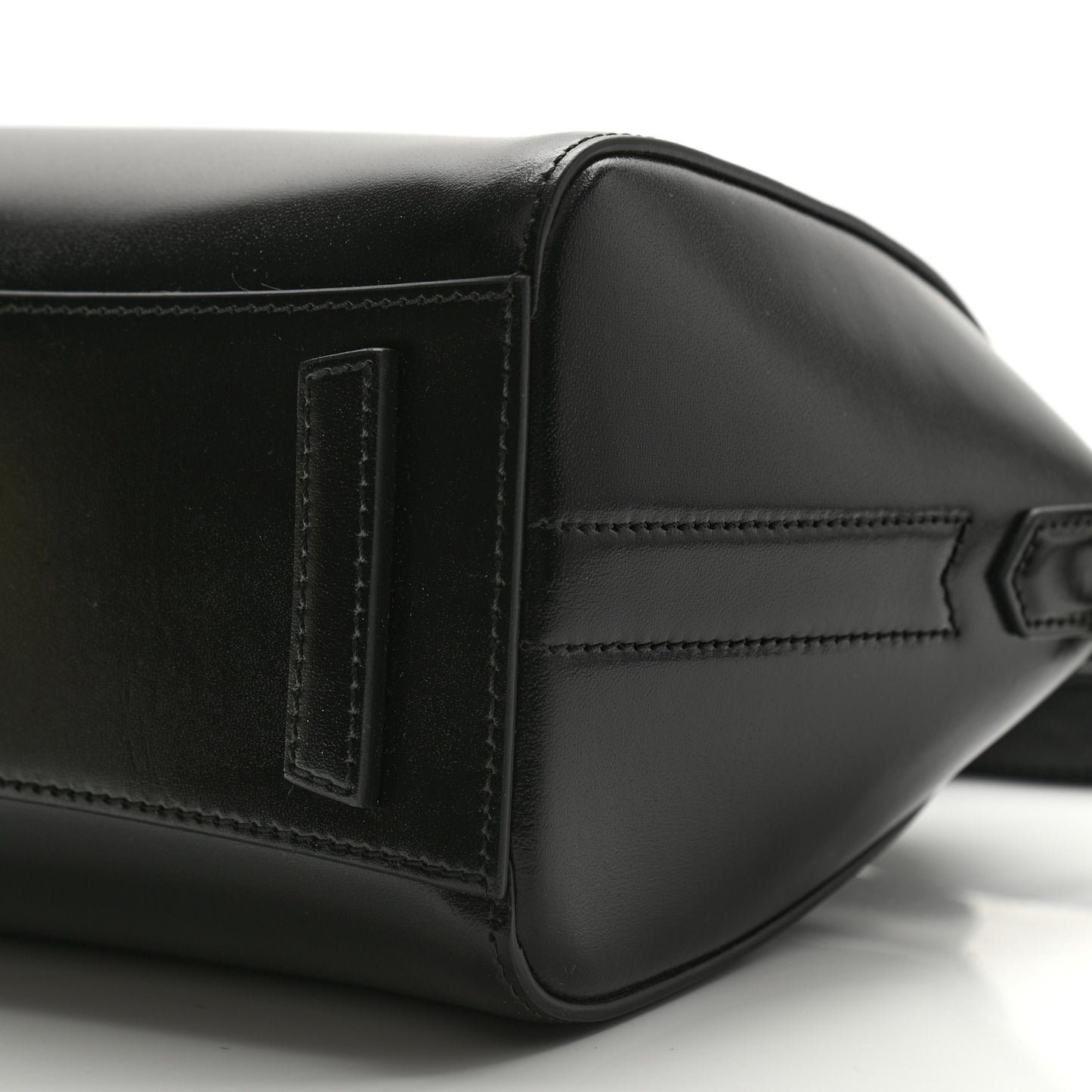 Shiny Lord Calfskin Mini Antigona Black