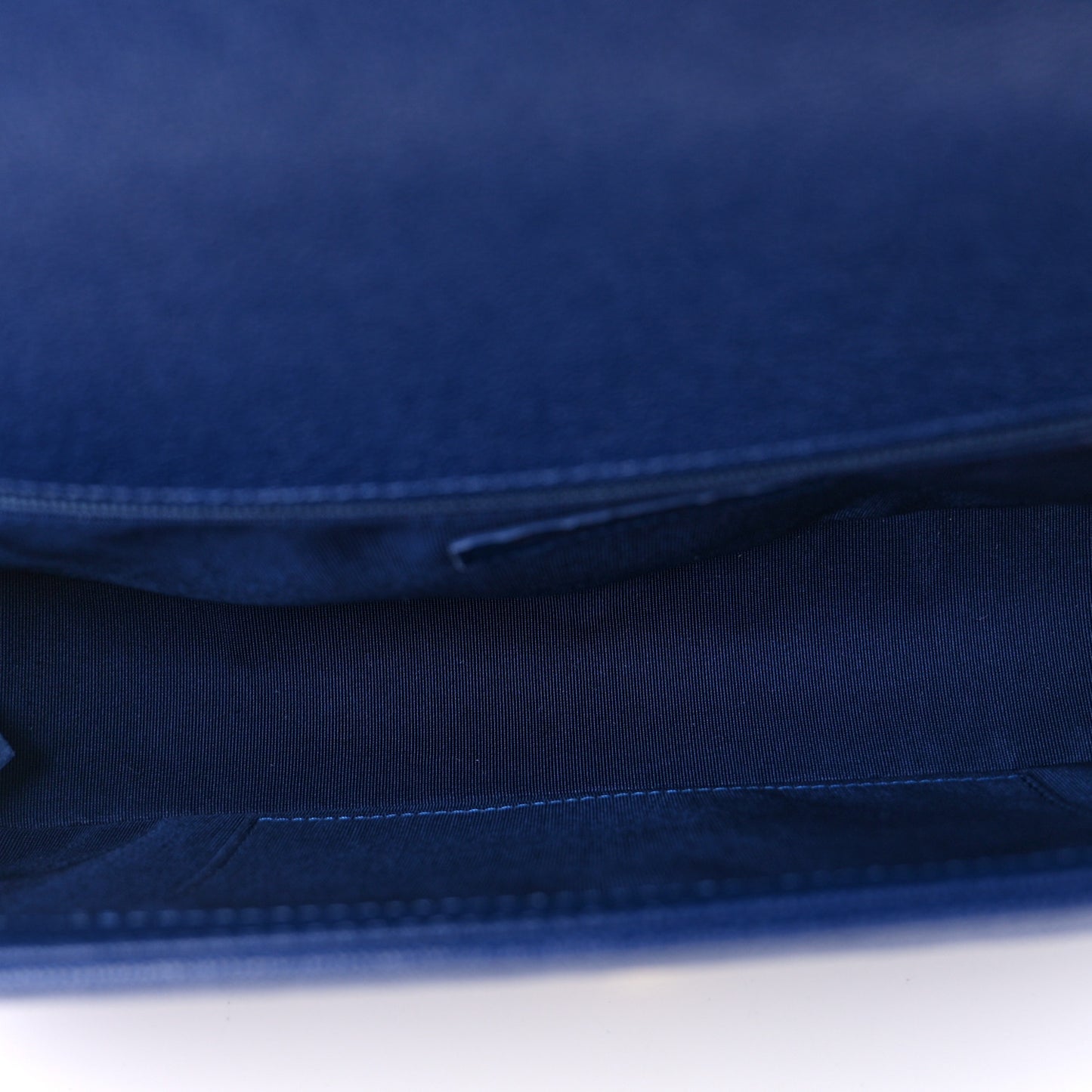 Caviar Quilted New Medium Boy Flap Dark Navy Blue