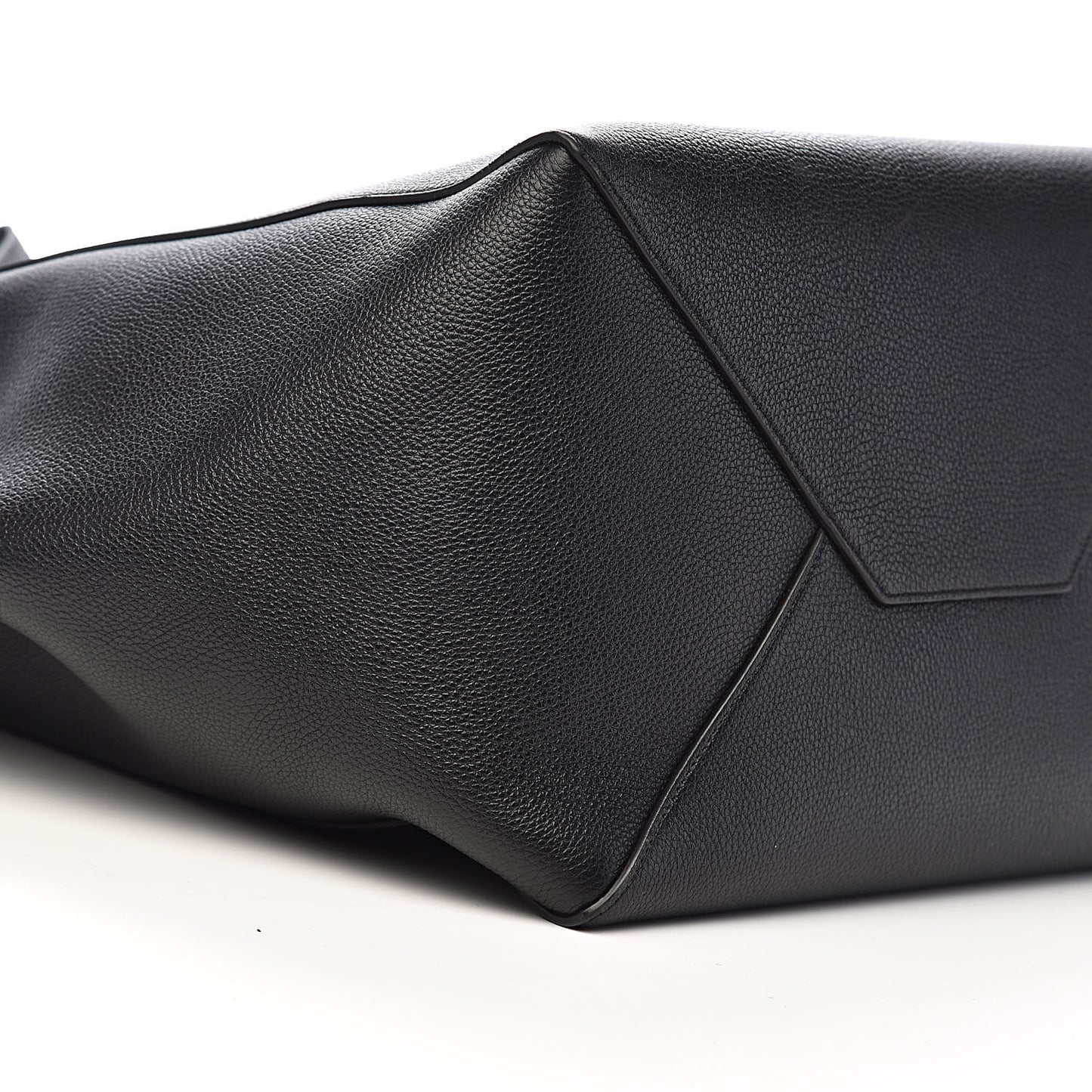 Soft Grained Calfskin Medium Belt Cabas Phantom Black
