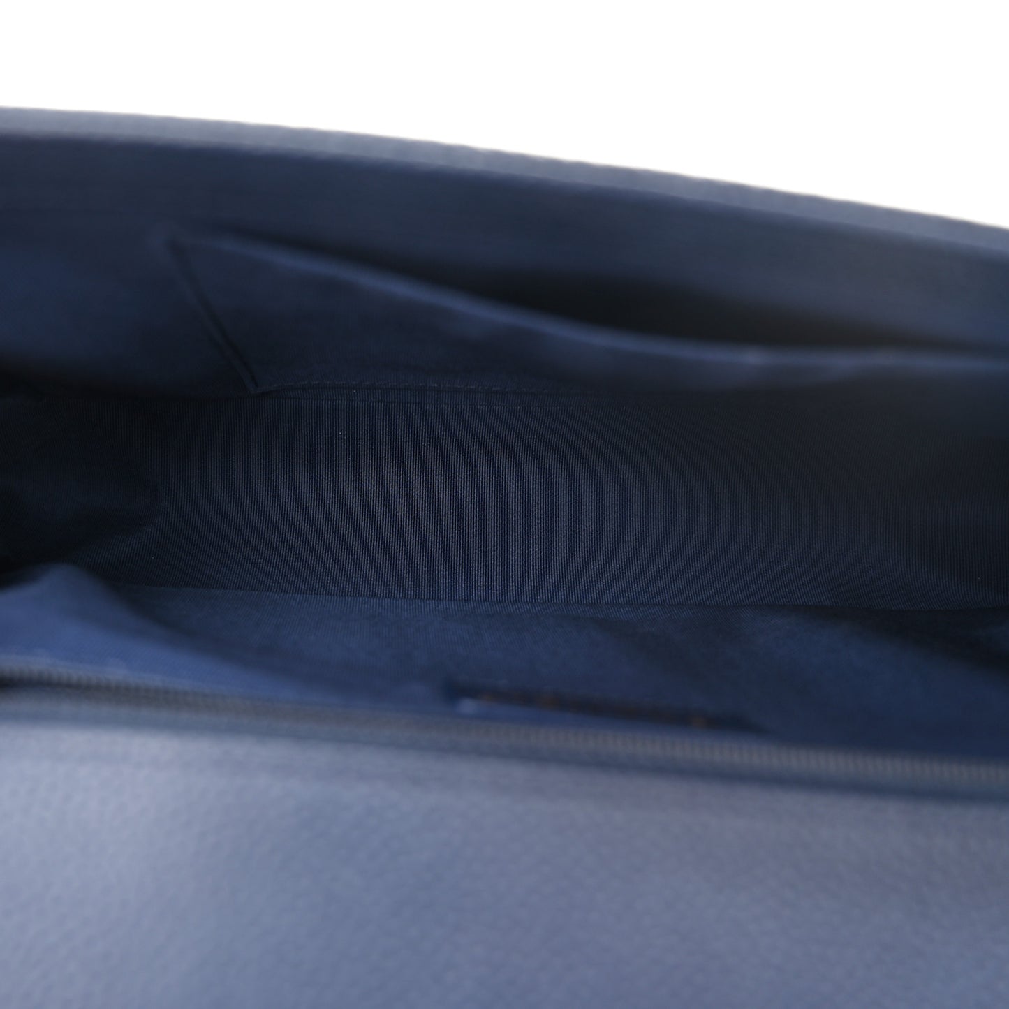 Caviar Quilted New Medium Boy Flap Navy