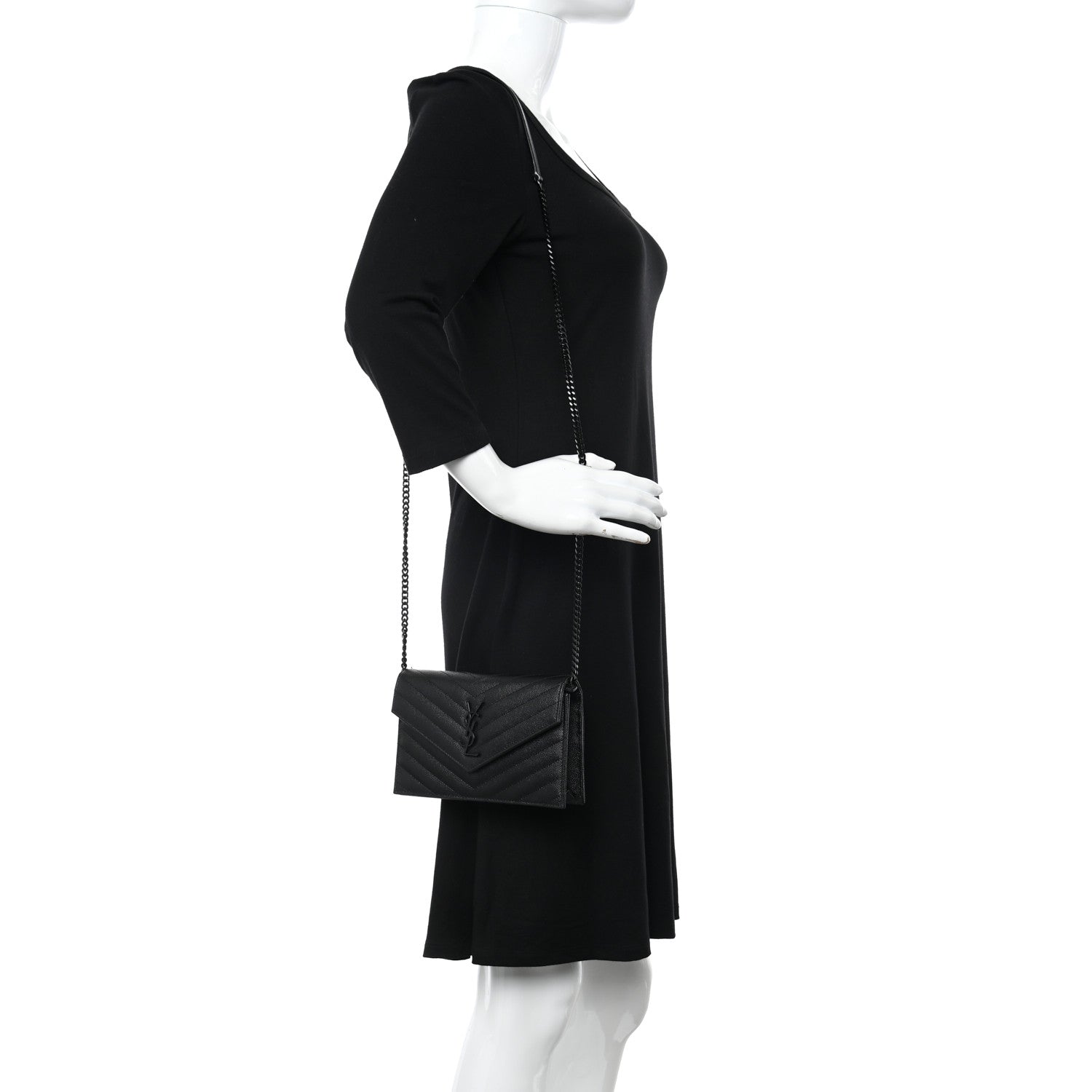 Saint Laurent Grain De Poudre Matelasse Chevron Monogram Monochrome Envelope Chain Wallet Black 2 of 9