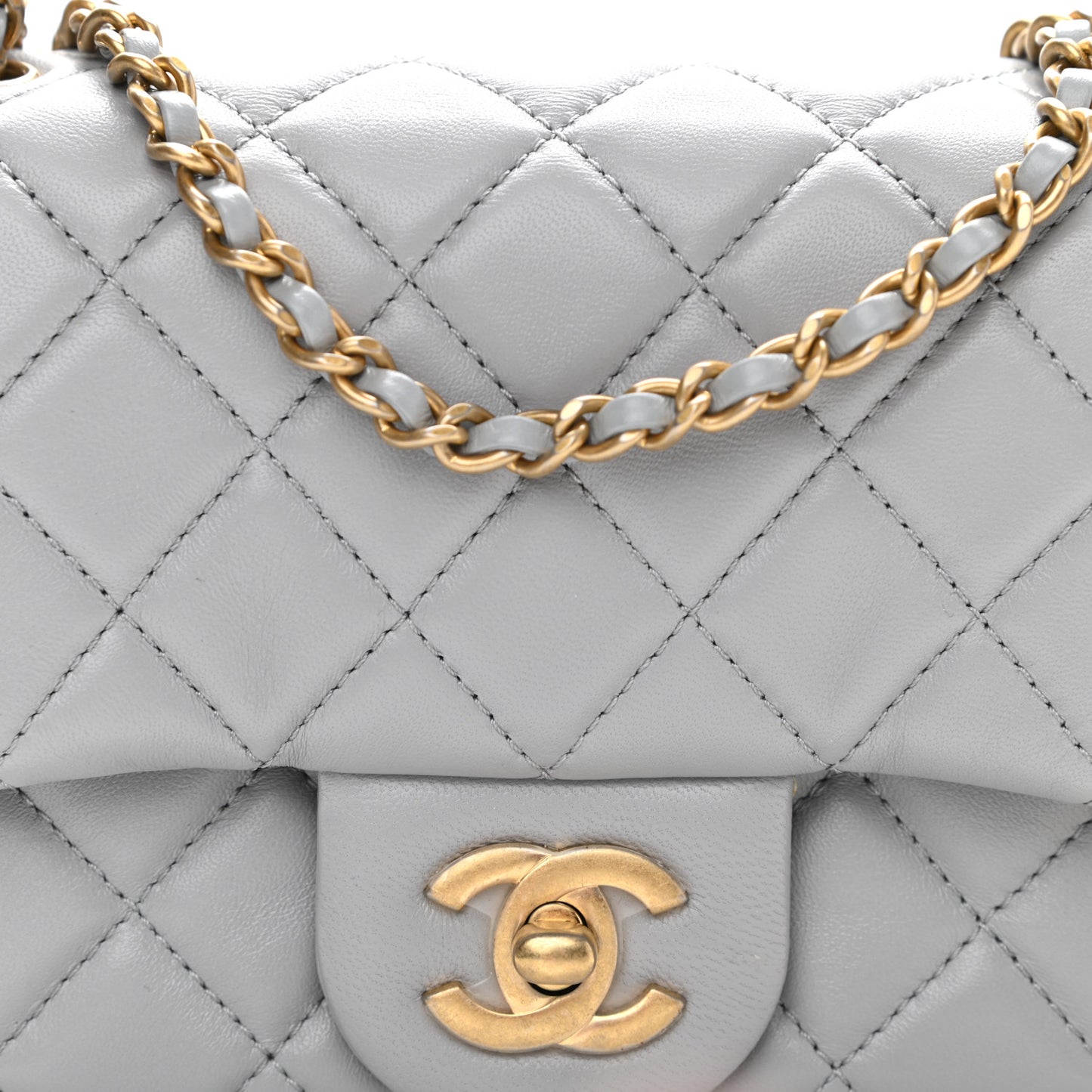 Lambskin Quilted Mini Pearl Crush Flap Light Grey