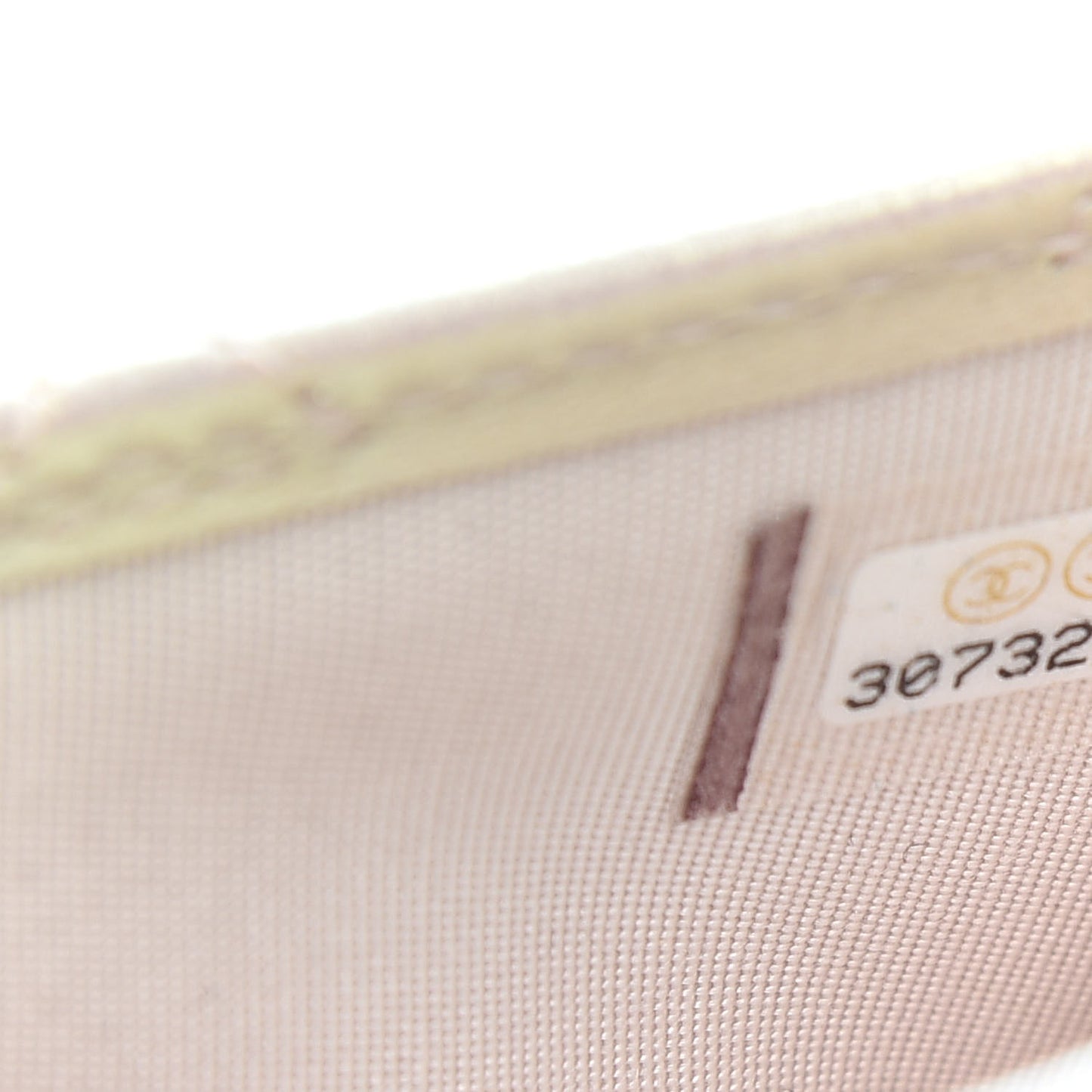 Iridescent Lambskin Quilted Card Holder Ivory
