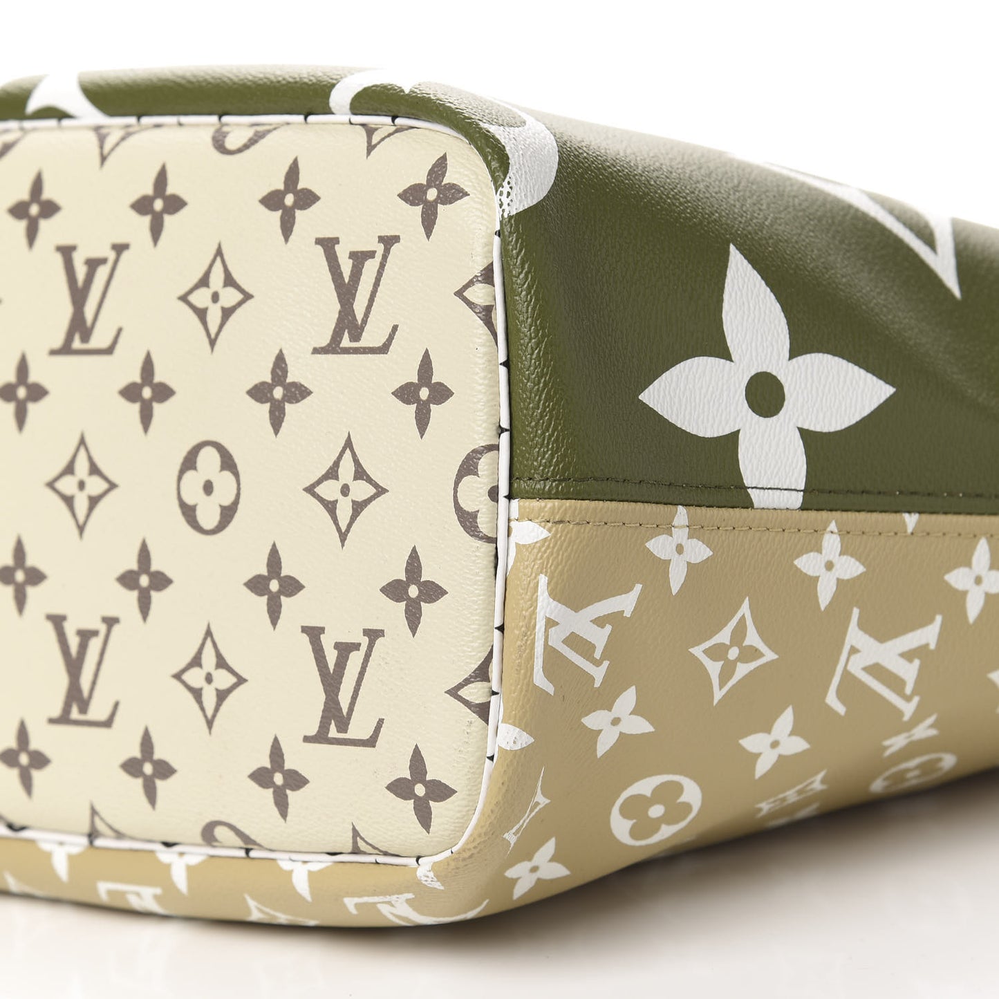 Monogram Giant Neverfull MM Kaki