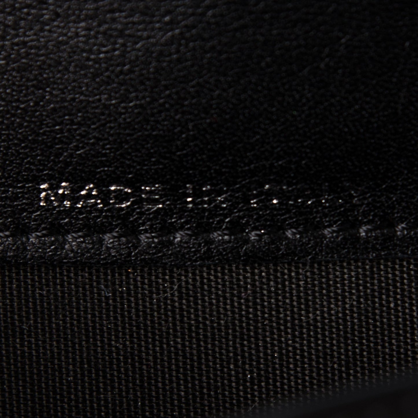 Caviar Sevruga Yen Wallet Black