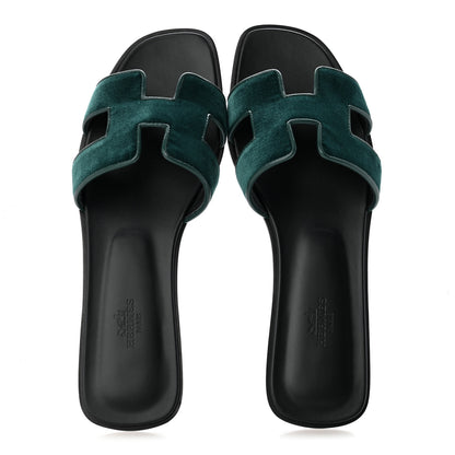 Hermes Velvet Nappa Oran Sandals 40 Vert Fonce 2 of 9