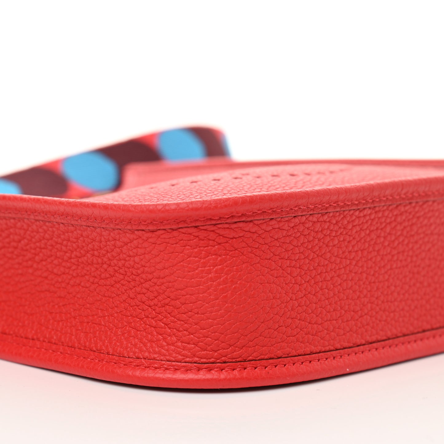 Taurillon Maurice Flipperball Sangle Evelyne TPM Rouge De Coeur Bleu Frida