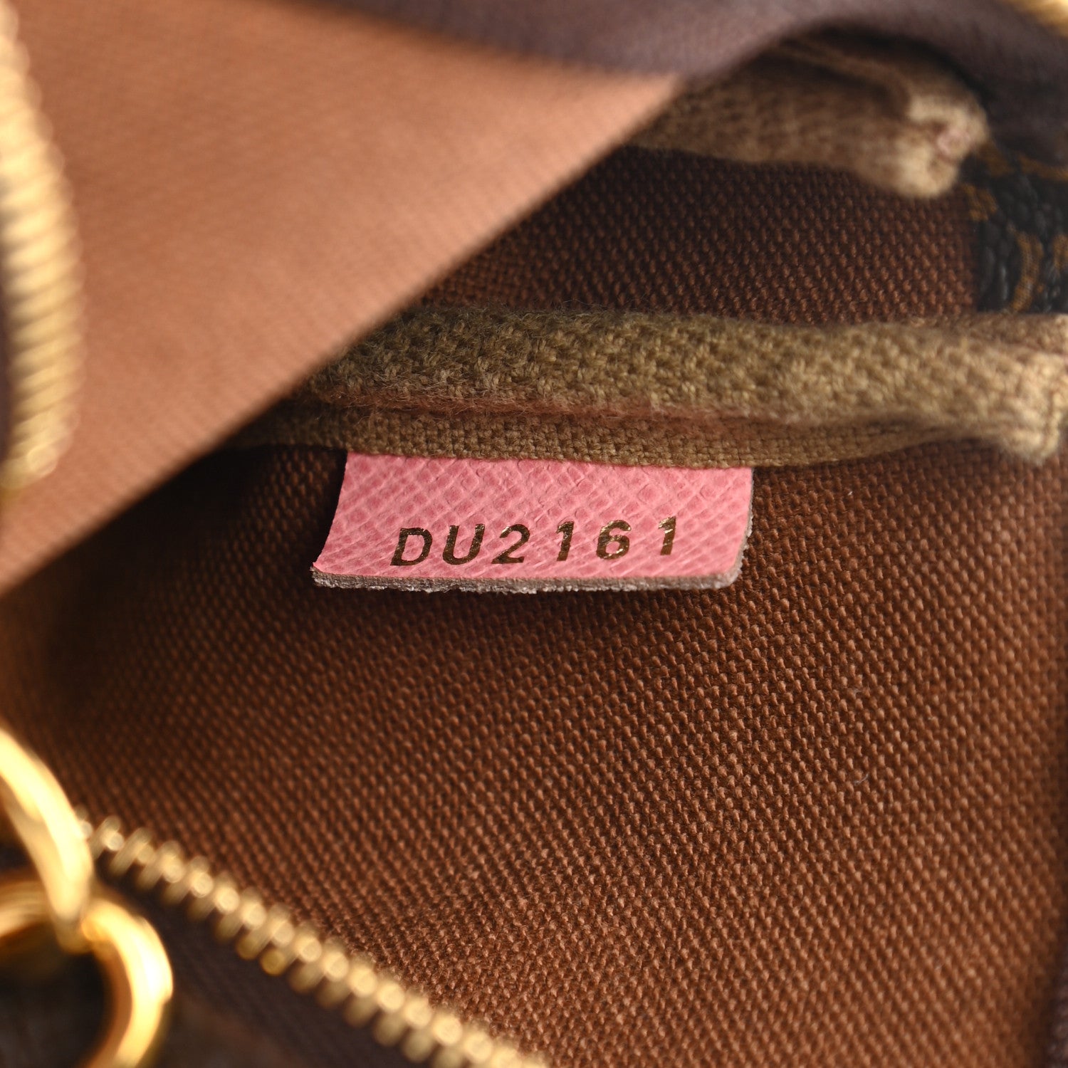 Louis Vuitton Monogram Illustre Mini Pochette Accessories Rose 7 of 7