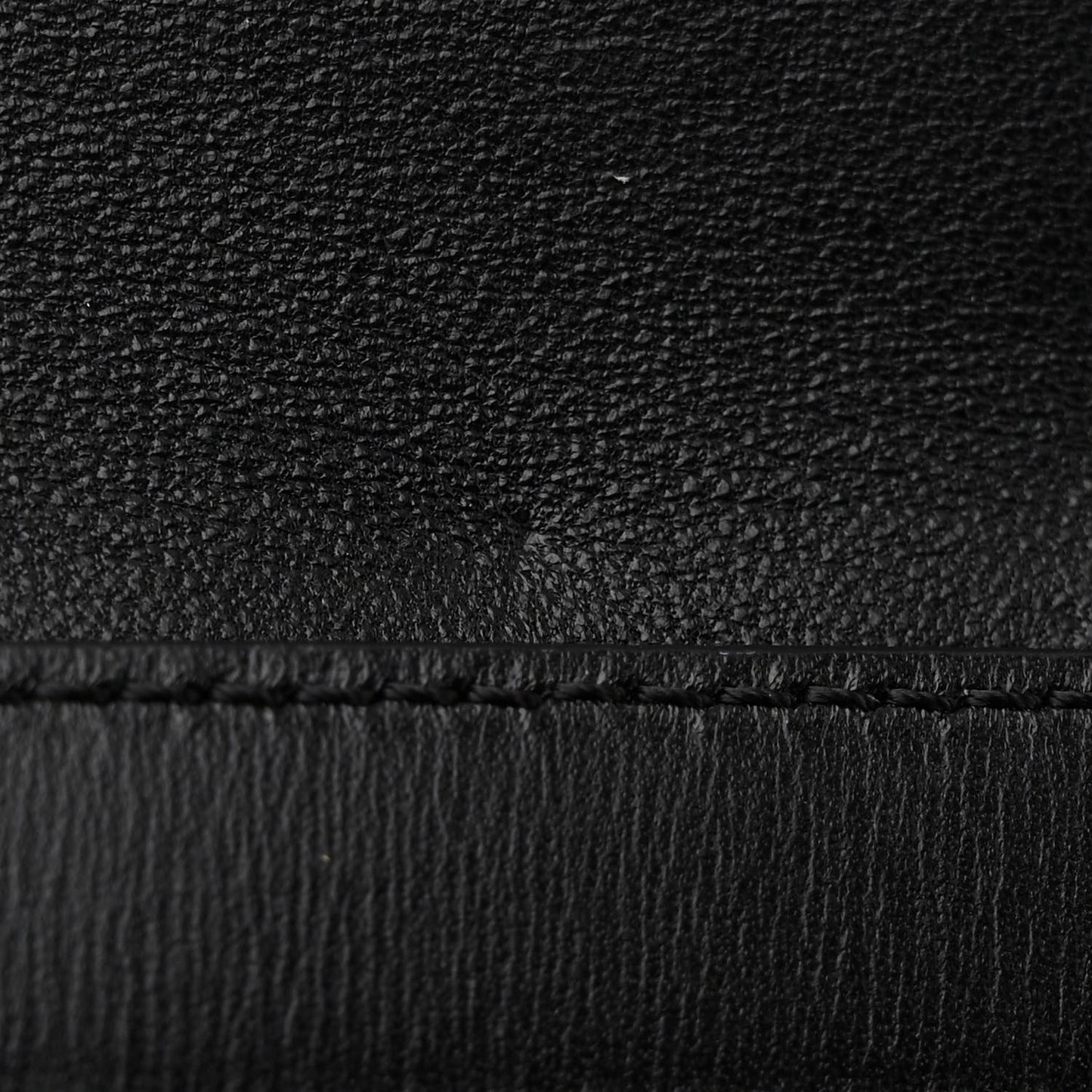 Stingray Medium Classic Box Flap Bag Black