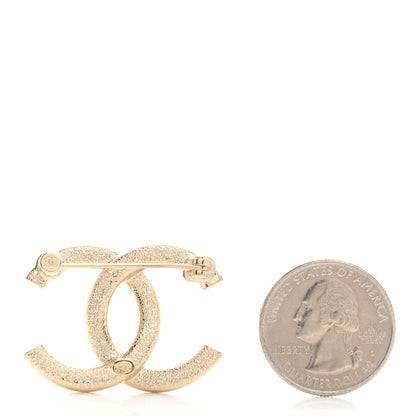 Chanel Metal CC Brooch Gold 2 of 4