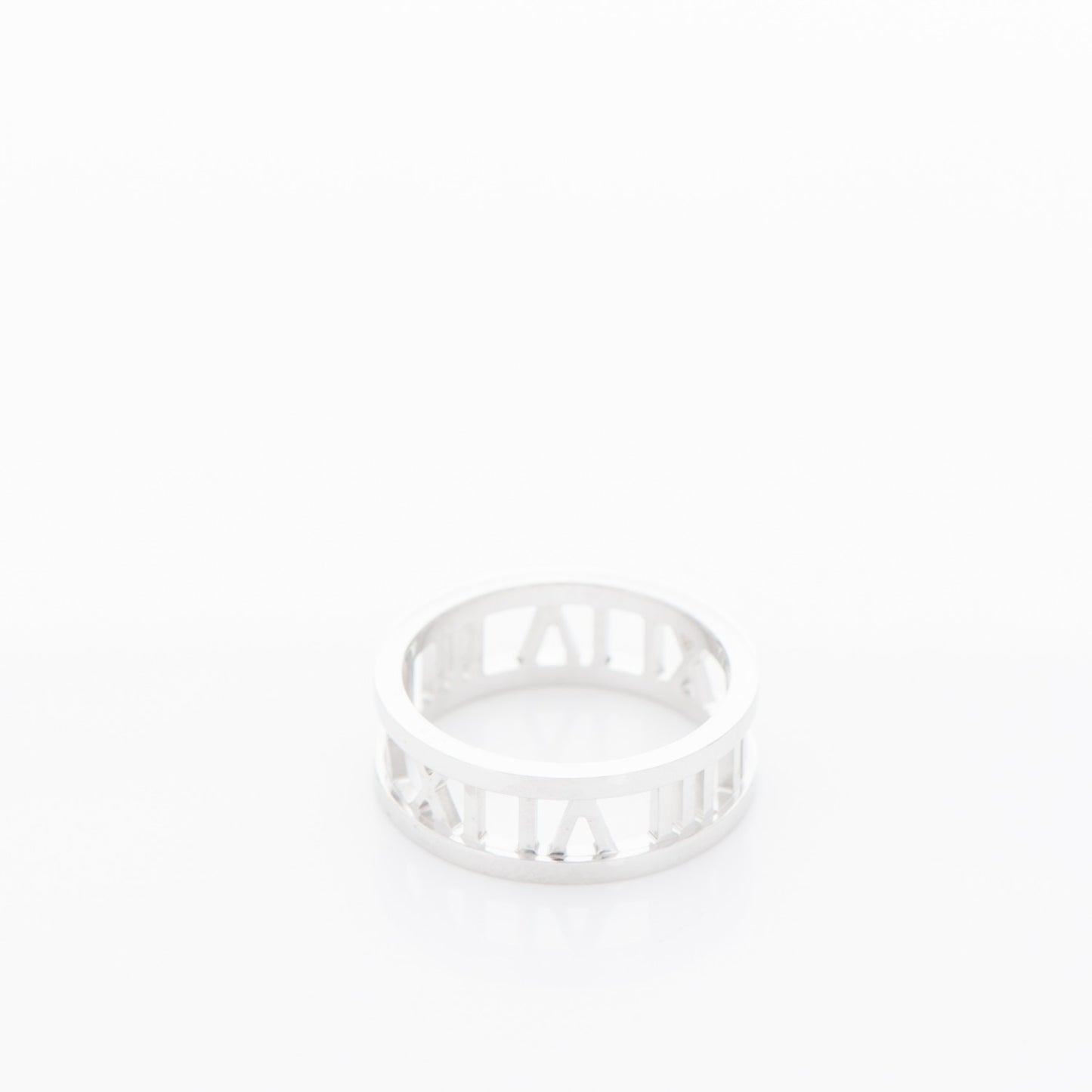 18K White Gold Atlas Open Ring 7.25