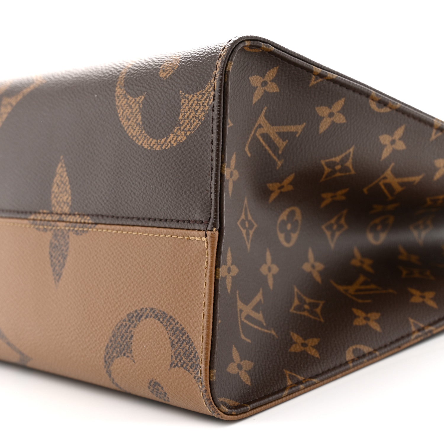 Louis Vuitton Reverse Monogram Giant Onthego MM 10 of 10