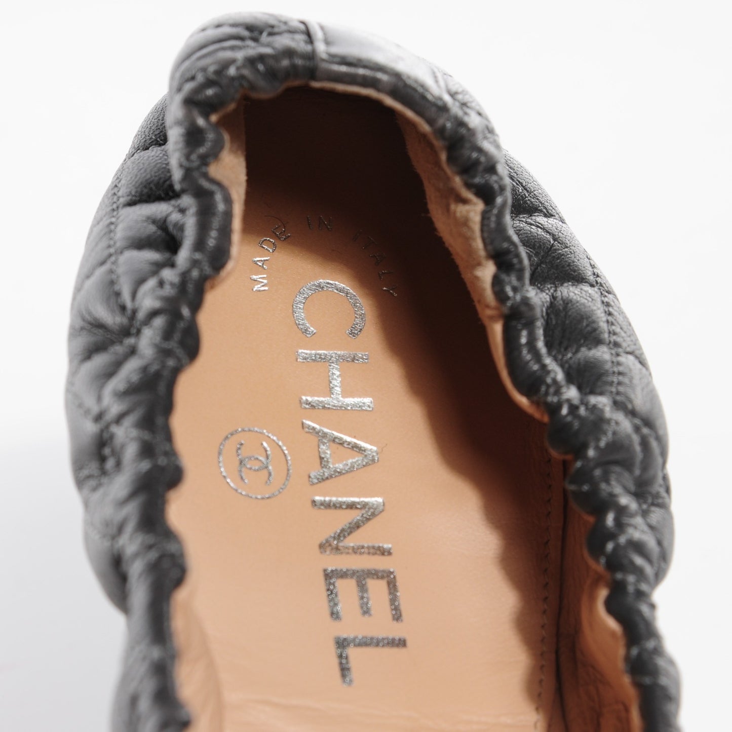 Lambskin Elastic Camellia Ballerina Flats 38 Grey Taupe