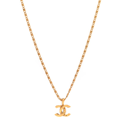 Chanel Metal CC Necklace Gold 1 of 8