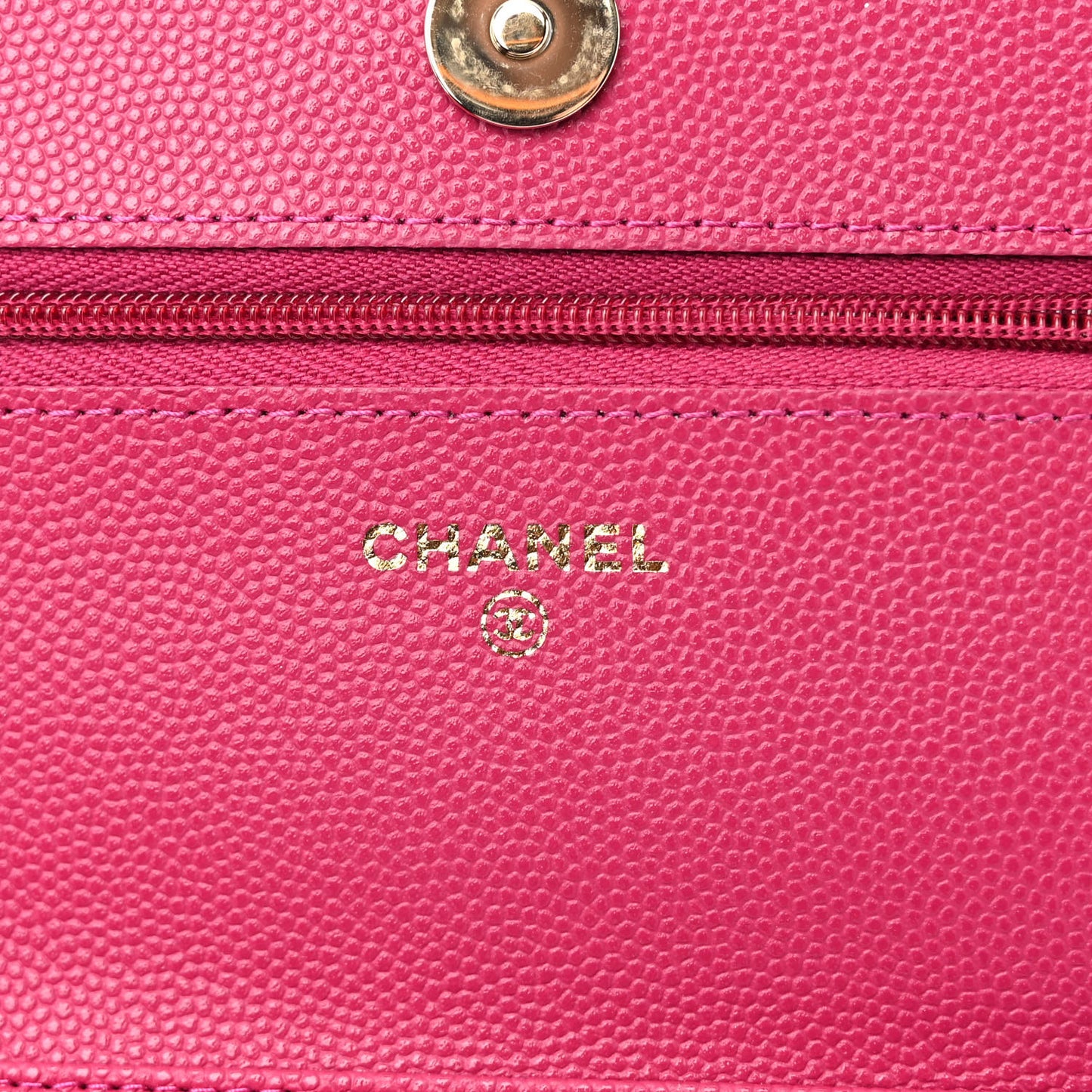 Caviar Quilted Wallet on Chain WOC Fuchsia