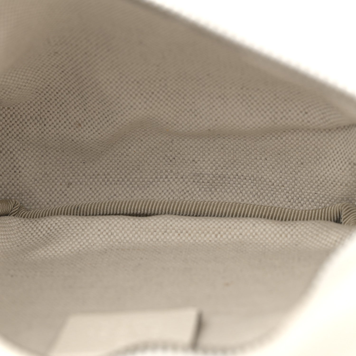 Gucci Grained Calfskin Small Logo Belt Bag White 4 of 9