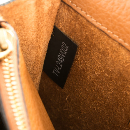Valentino Garavani Grained Calfskin Rockstud Rolling Wallet on Chain Light Cuir 7 of 7